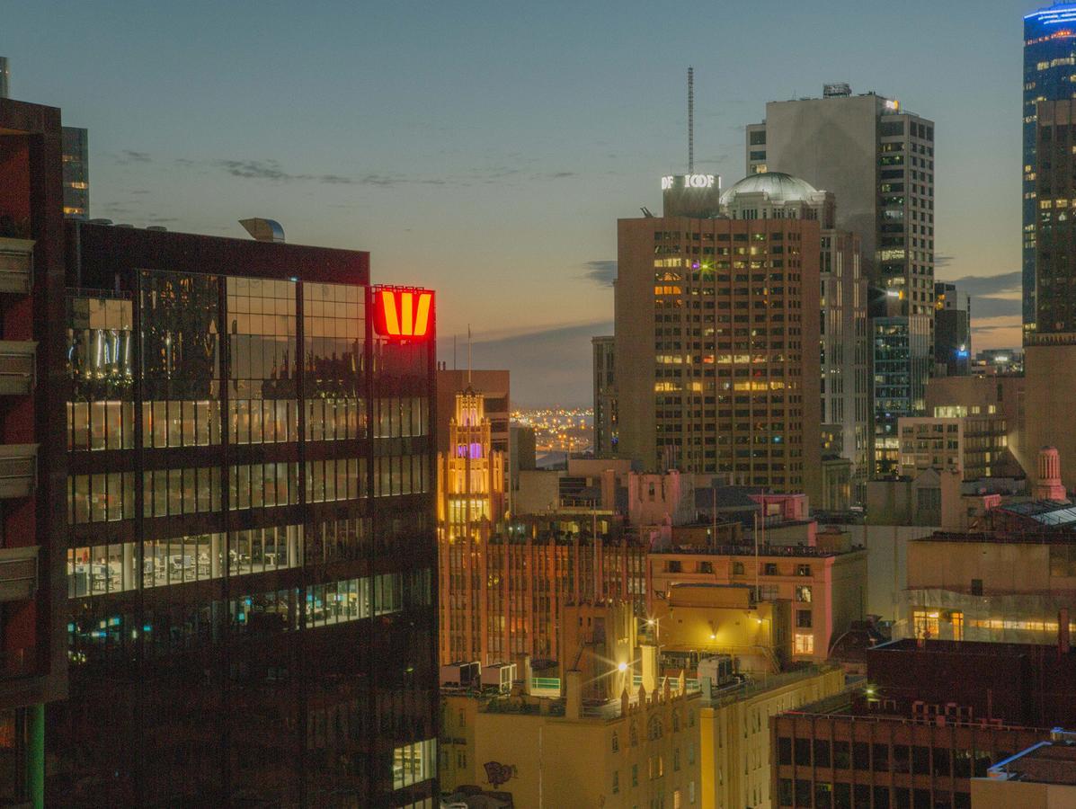 Apc On Bourke Aparthotel Melbourne Exterior foto